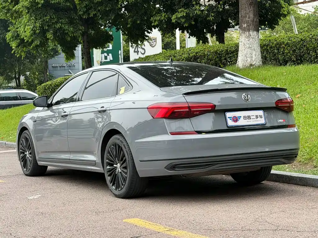 Volkswagen Passat — фото 4