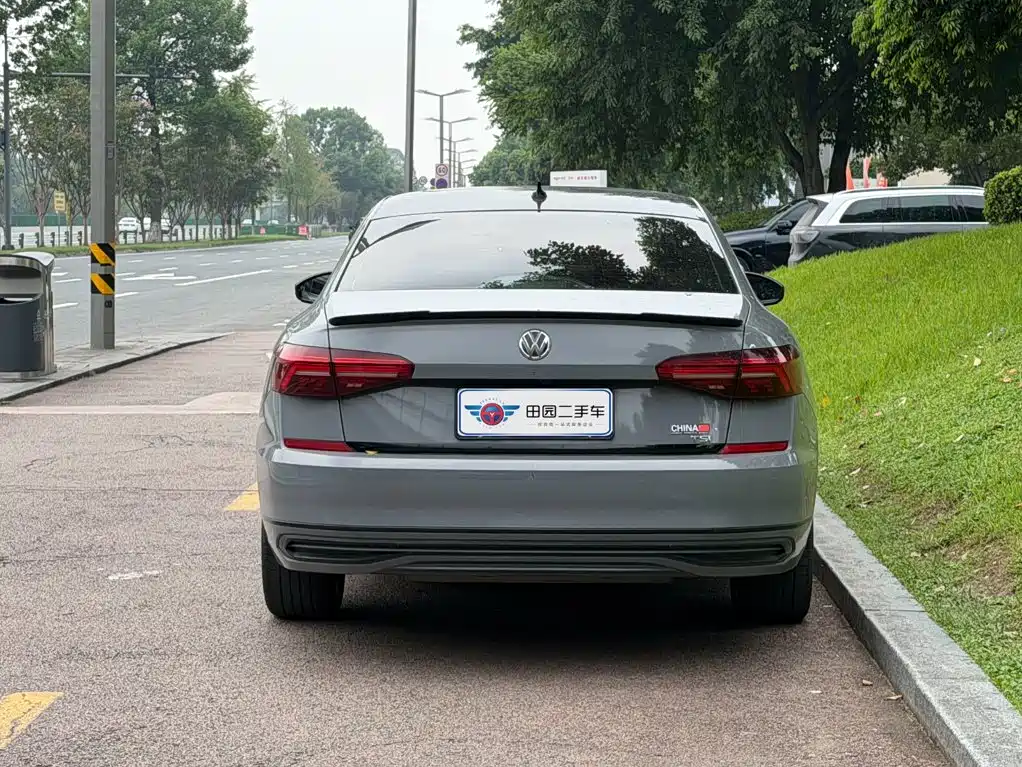 Volkswagen Passat — фото 5
