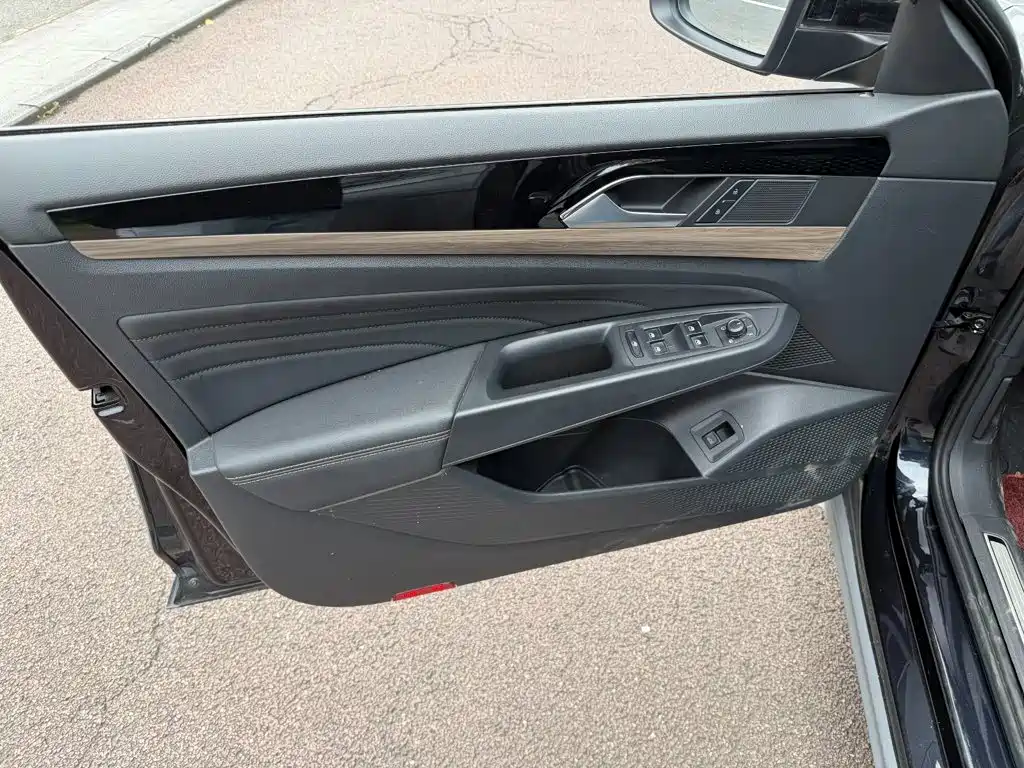 Volkswagen Passat — фото 6