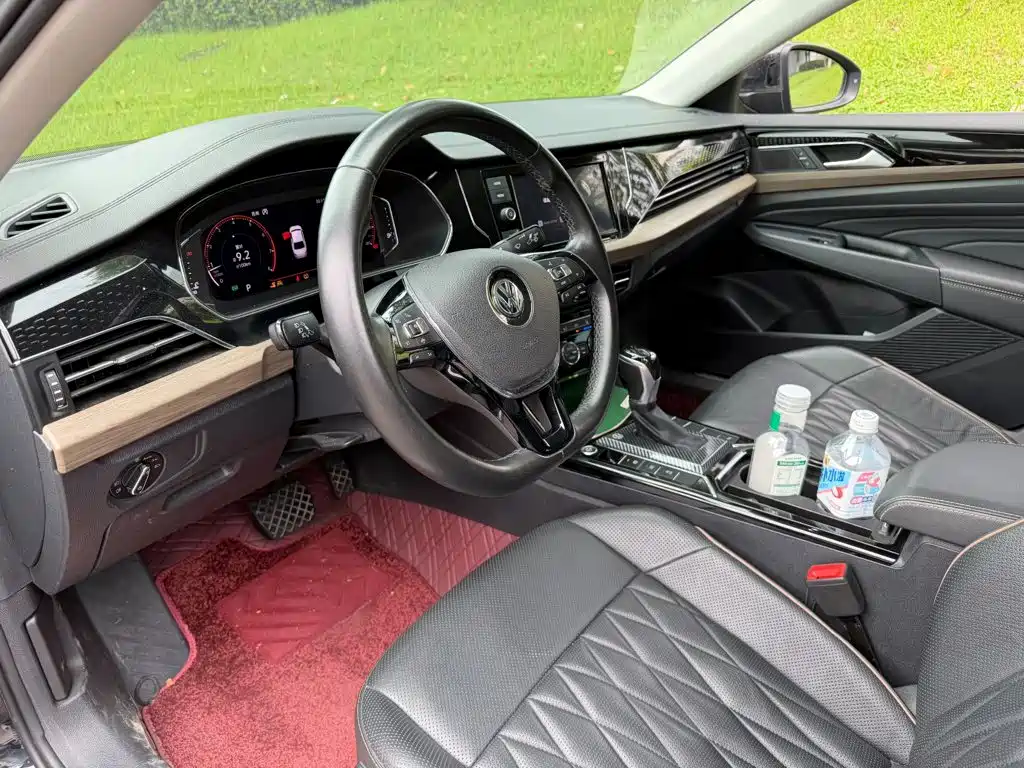 Volkswagen Passat — фото 7