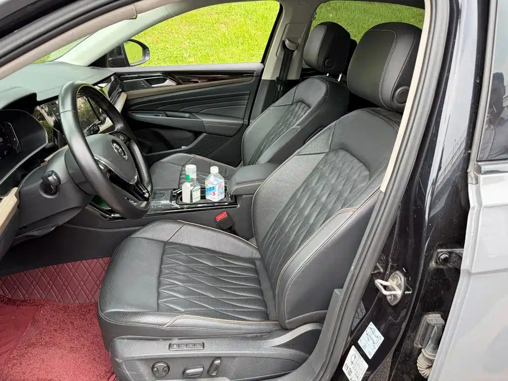 Volkswagen Passat — фото 8