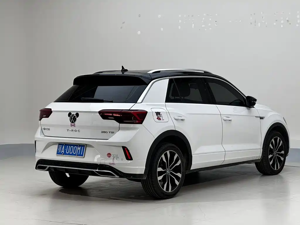 Volkswagen T-Roc — фото 3