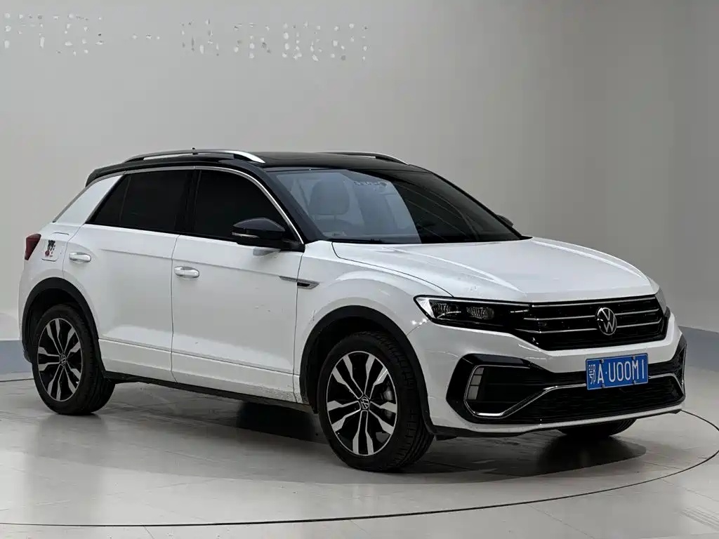 Volkswagen T-Roc — фото 6