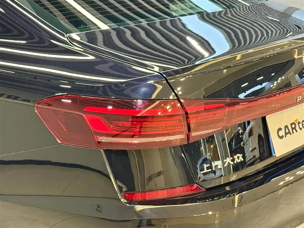 Volkswagen Passat — фото 9