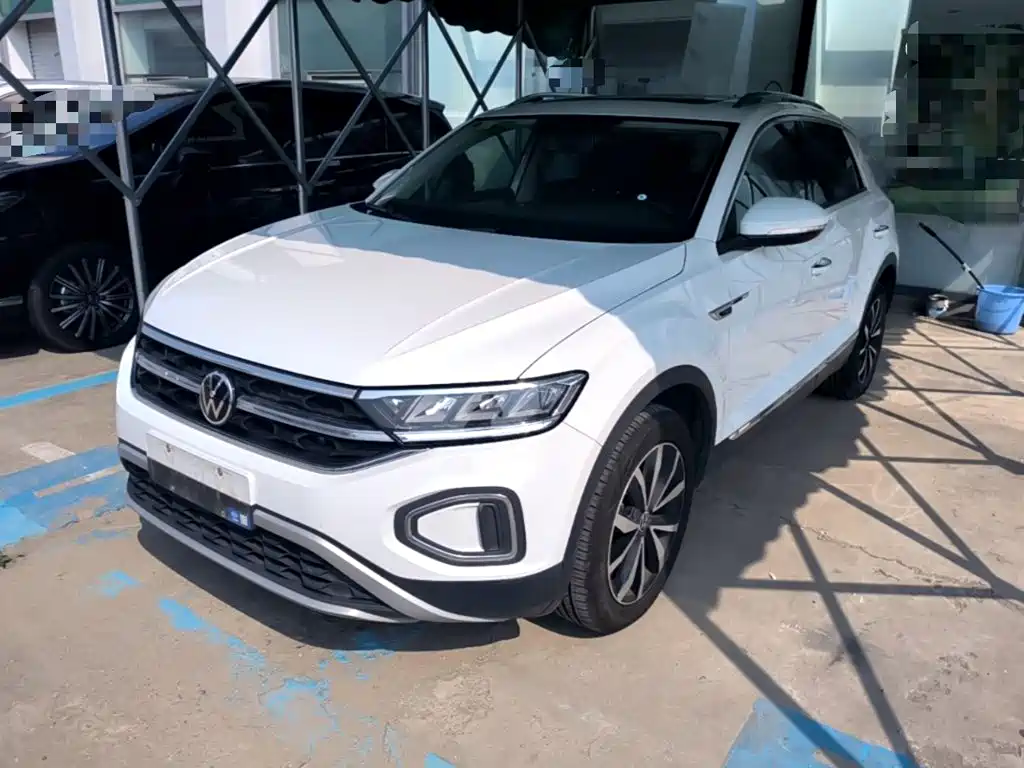 Volkswagen T-Roc — фото 2