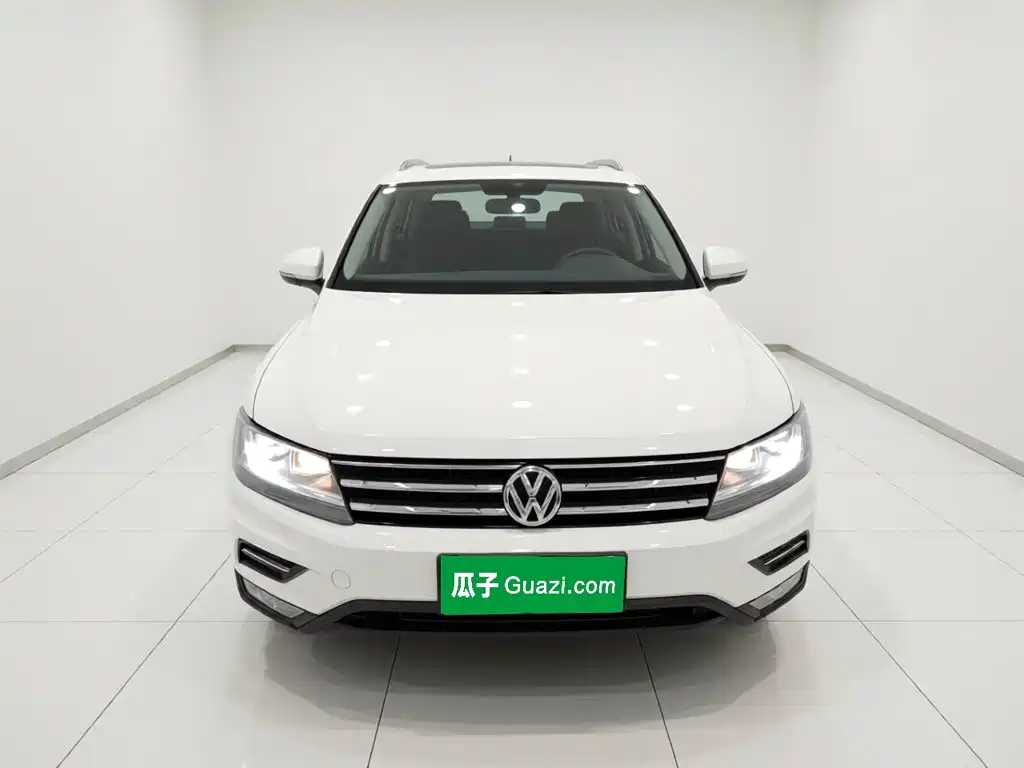 Volkswagen Tiguan L — фото 3