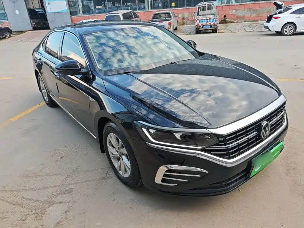 Volkswagen Passat — фото 4