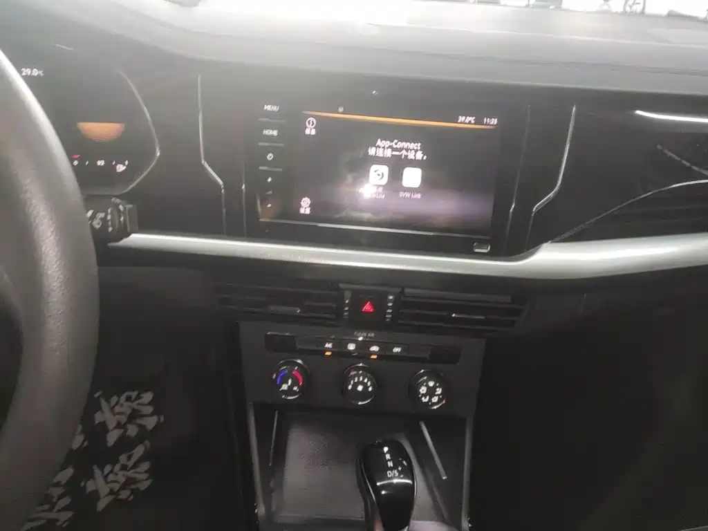 Volkswagen Passat — фото 13