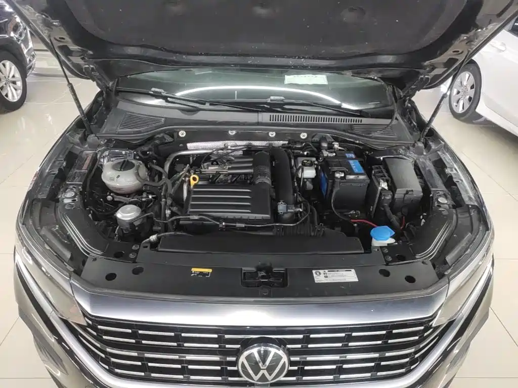 Volkswagen Passat — фото 20