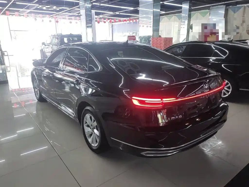 Volkswagen Passat — фото 5