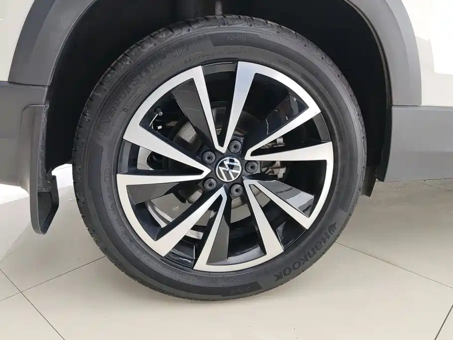Volkswagen Tharu — фото 6