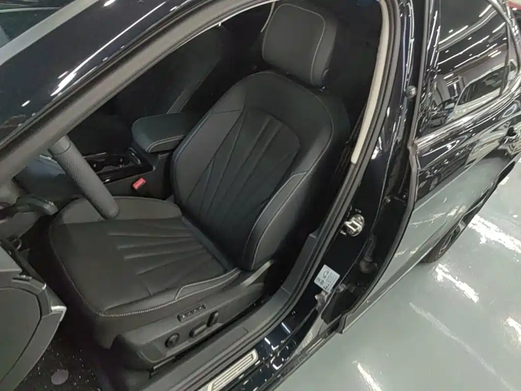 Volkswagen Passat — фото 15