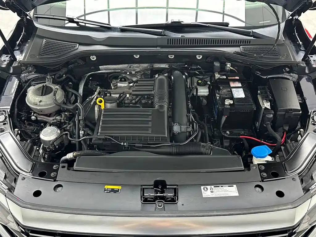 Volkswagen Passat — фото 17
