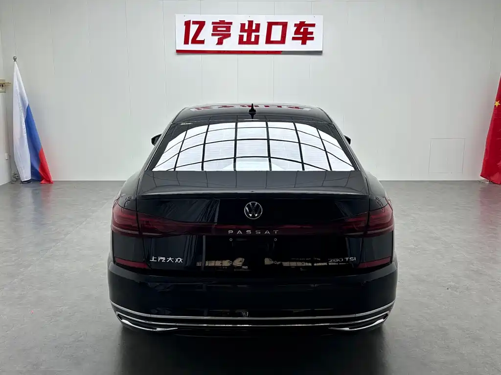 Volkswagen Passat — фото 21