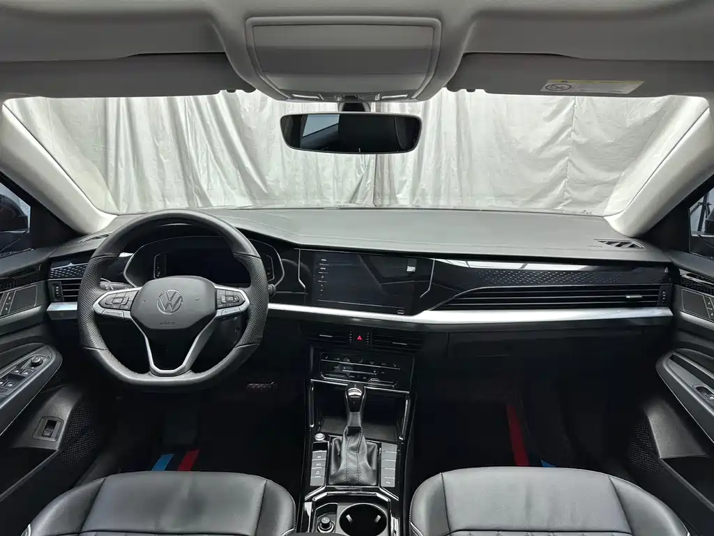 Volkswagen Passat — фото 5