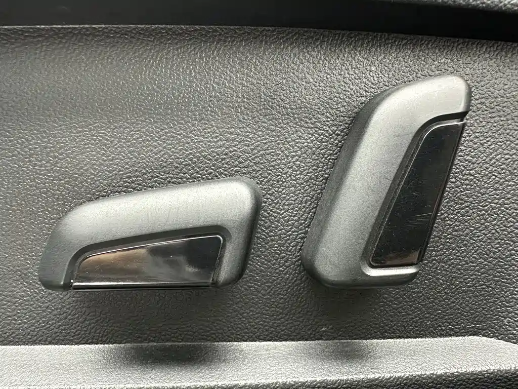 Volkswagen Passat — фото 13