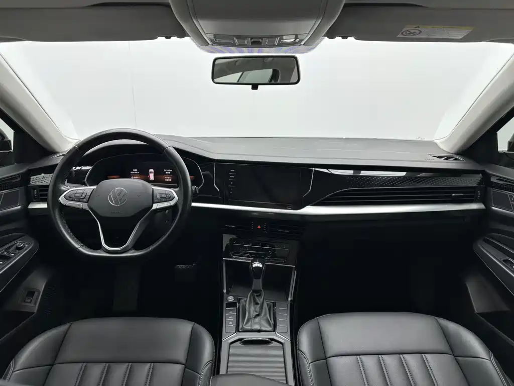 Volkswagen Passat — фото 7
