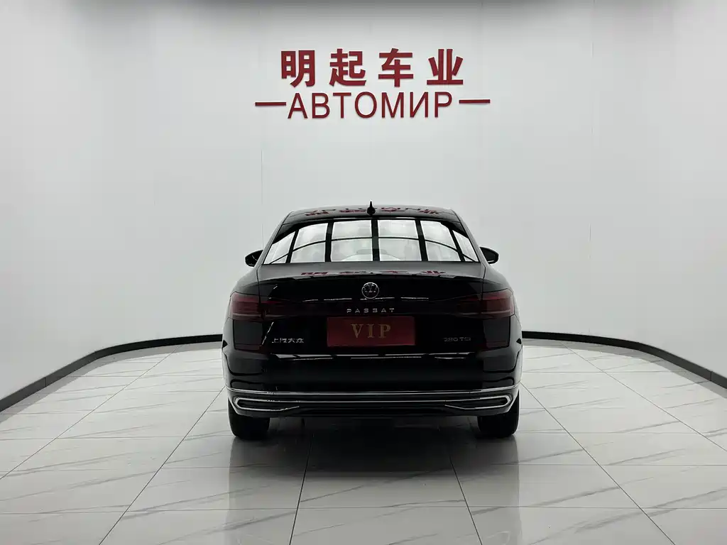 Volkswagen Passat — фото 10