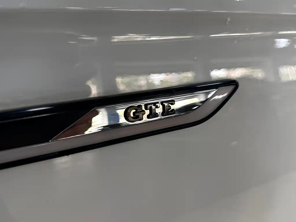 Volkswagen Tayron GTE — фото 7