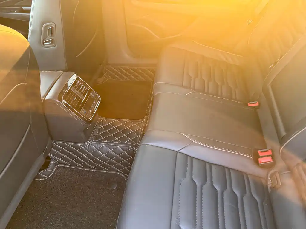 Volkswagen Passat — фото 6