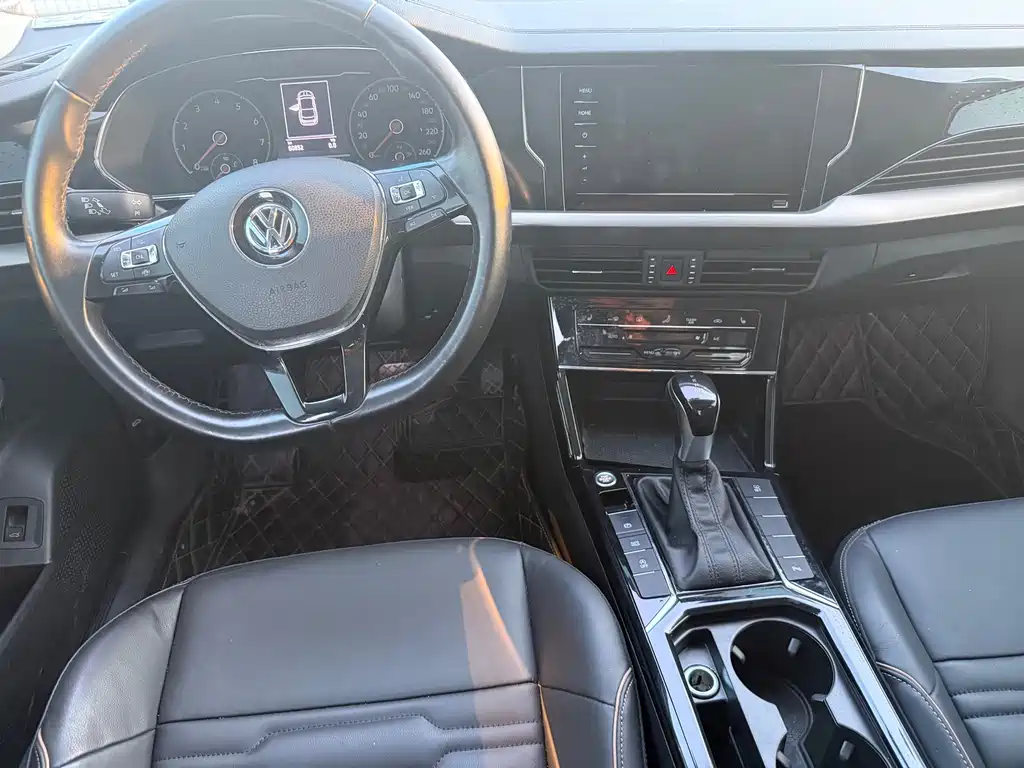 Volkswagen Passat — фото 7