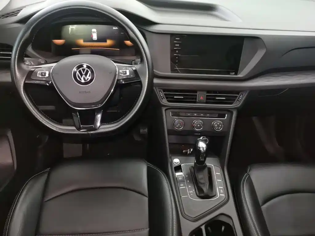 Volkswagen Tharu — фото 10