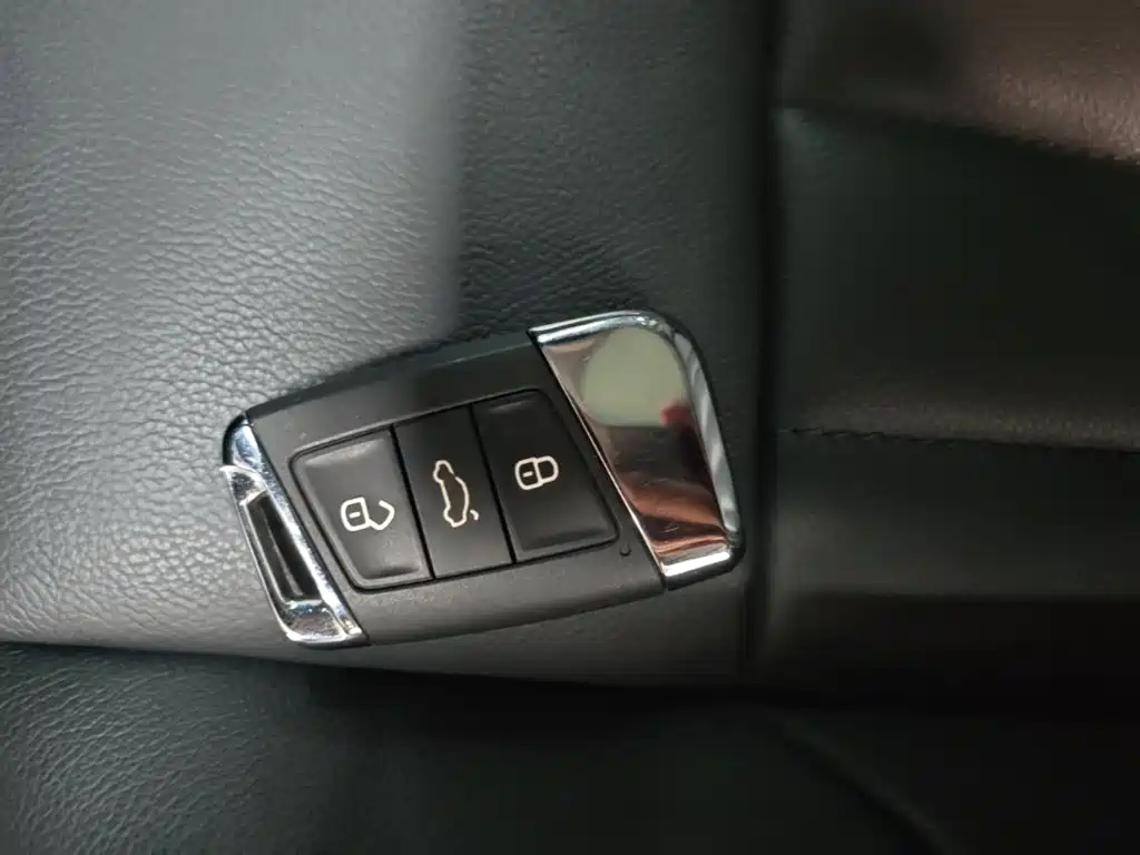 Volkswagen Passat — фото 9