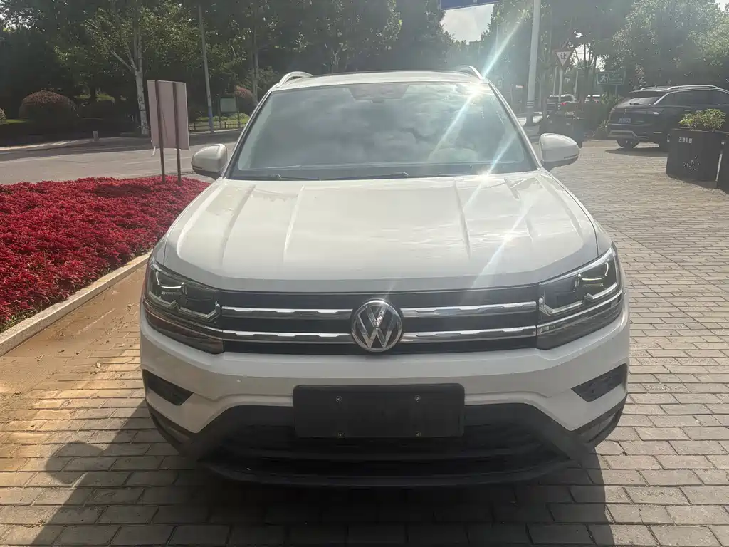 Volkswagen Tharu — фото 2