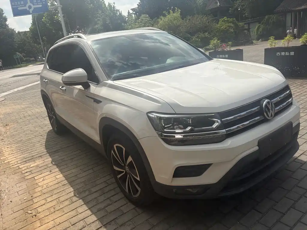 Volkswagen Tharu — фото 3