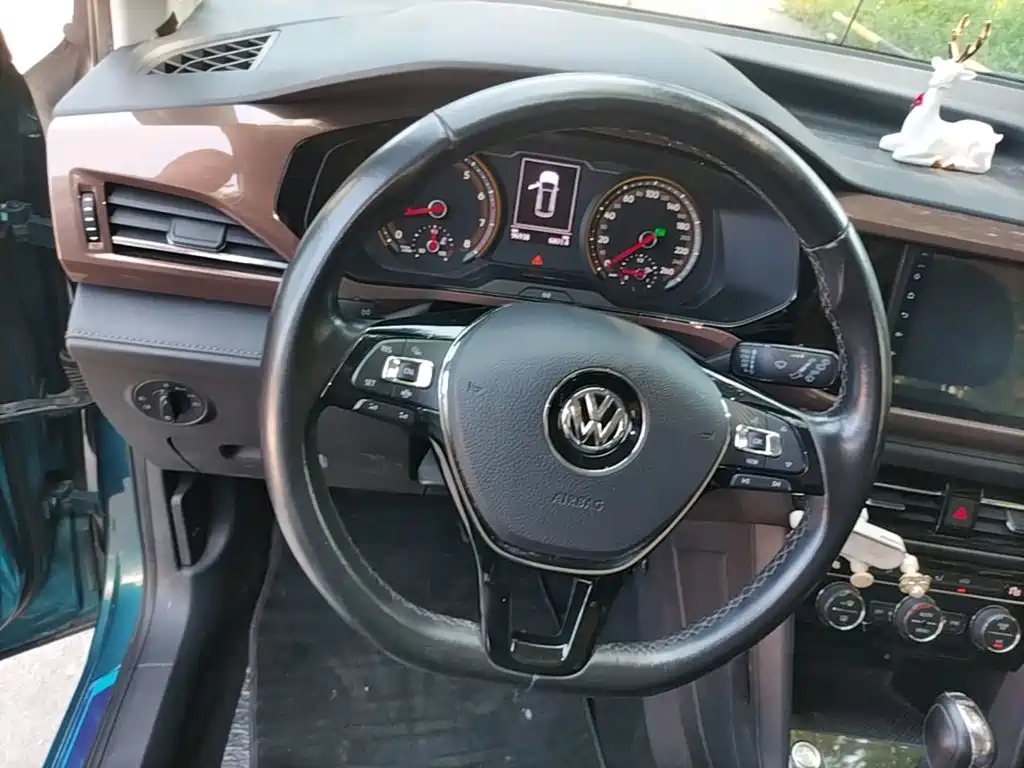Volkswagen Tharu — фото 11