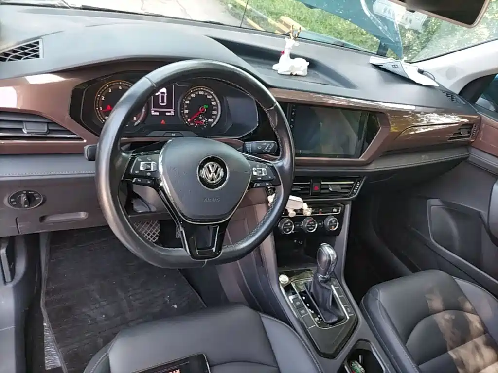 Volkswagen Tharu — фото 10