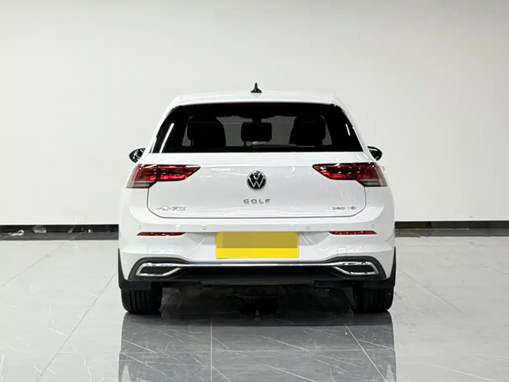Volkswagen Golf — фото 5