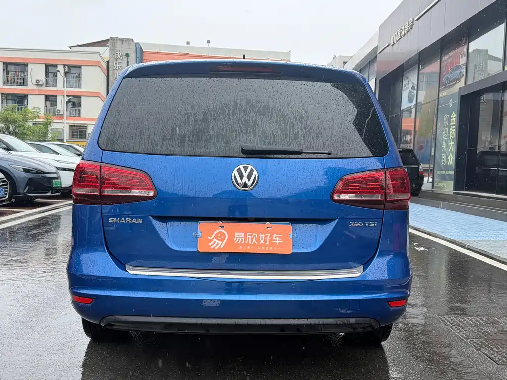 Volkswagen Sharan — фото 7