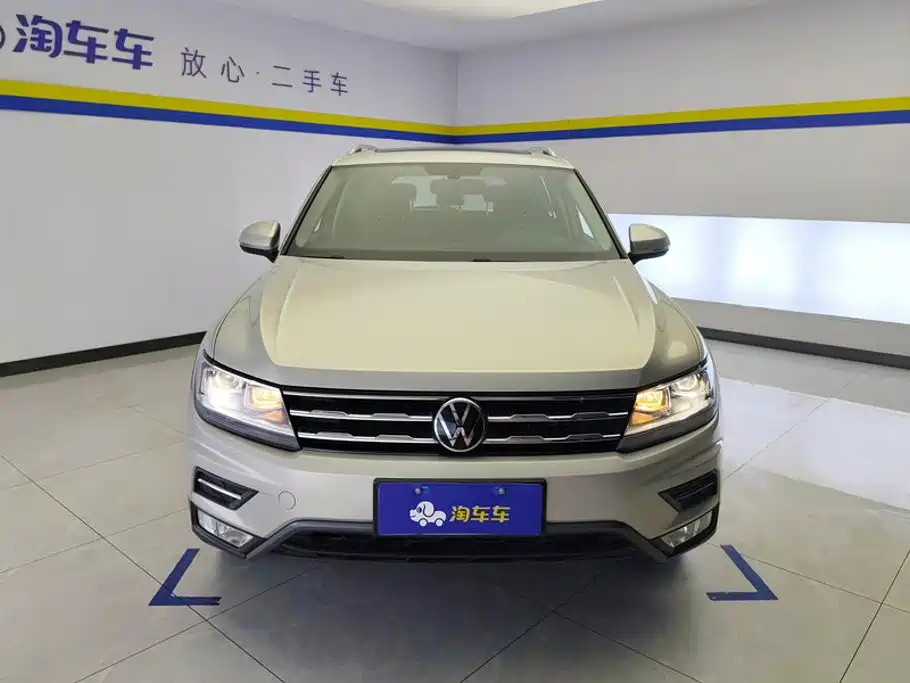 Volkswagen Tiguan L — фото 2