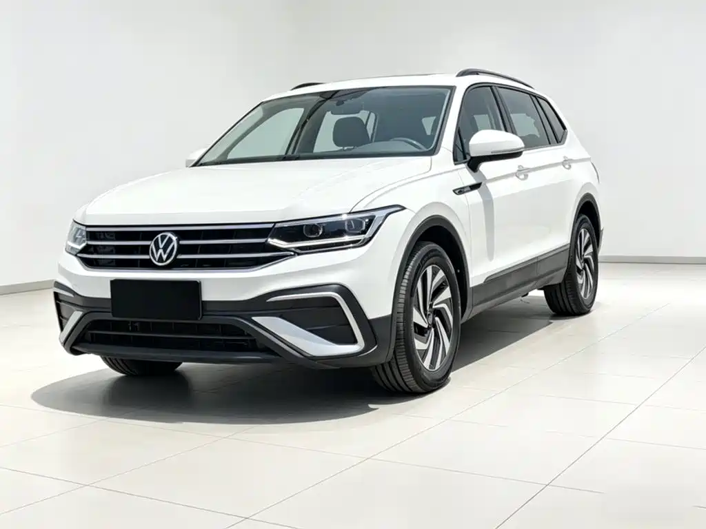 Volkswagen Tiguan L — фото 2