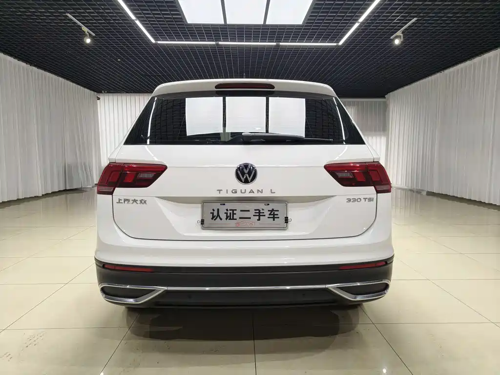 Volkswagen Tiguan L — фото 8