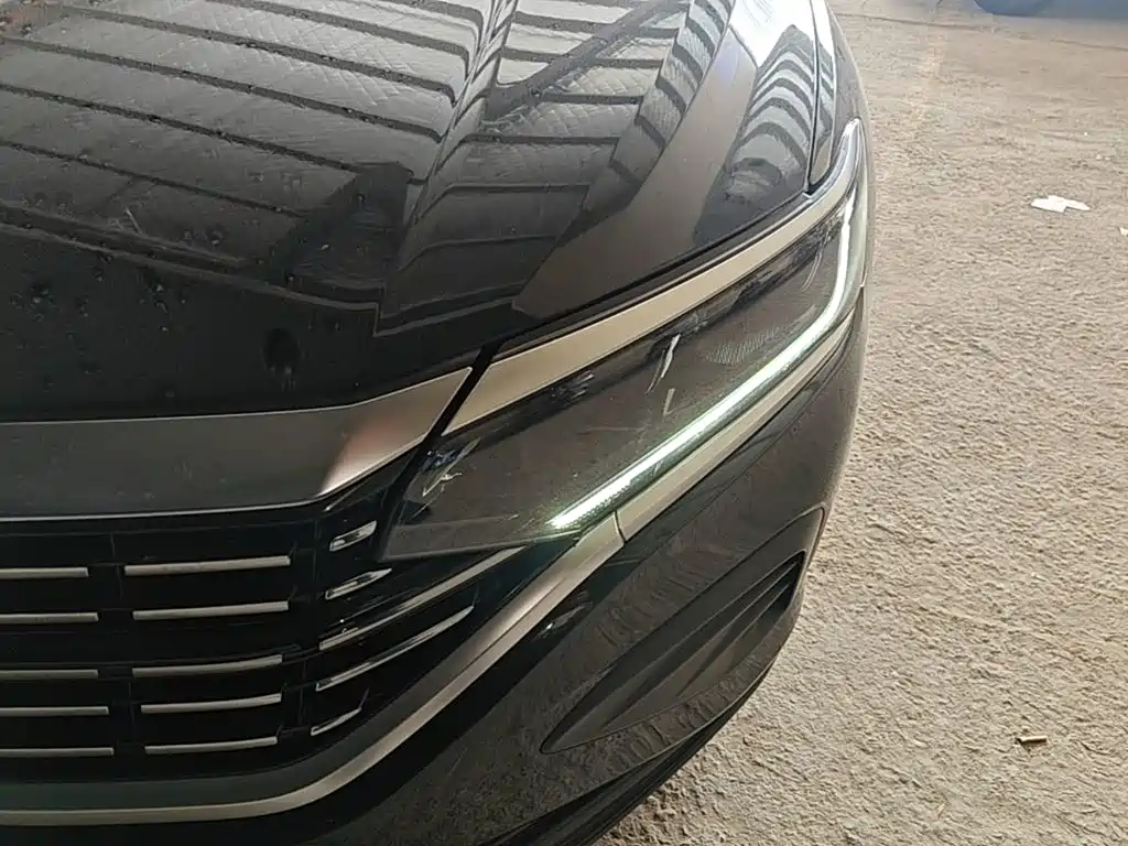 Volkswagen Passat — фото 24