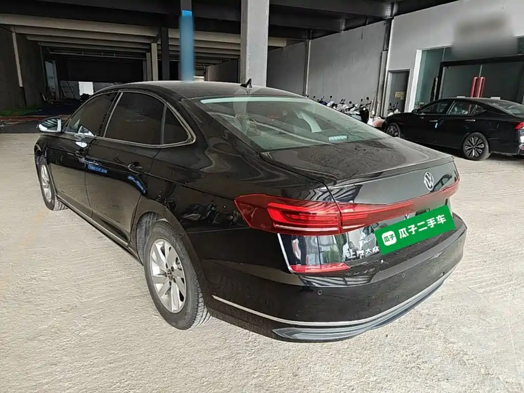 Volkswagen Passat — фото 5