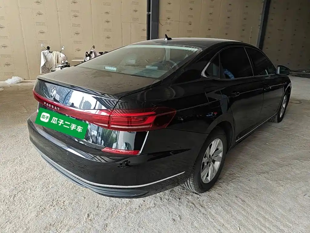 Volkswagen Passat — фото 7