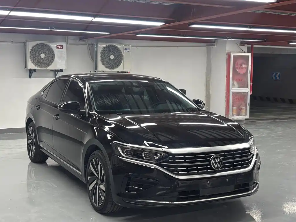 Volkswagen Passat — фото 3