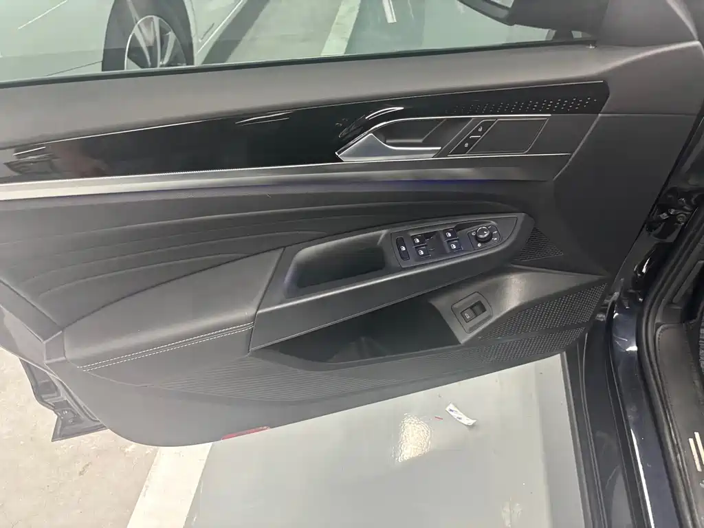 Volkswagen Passat — фото 4