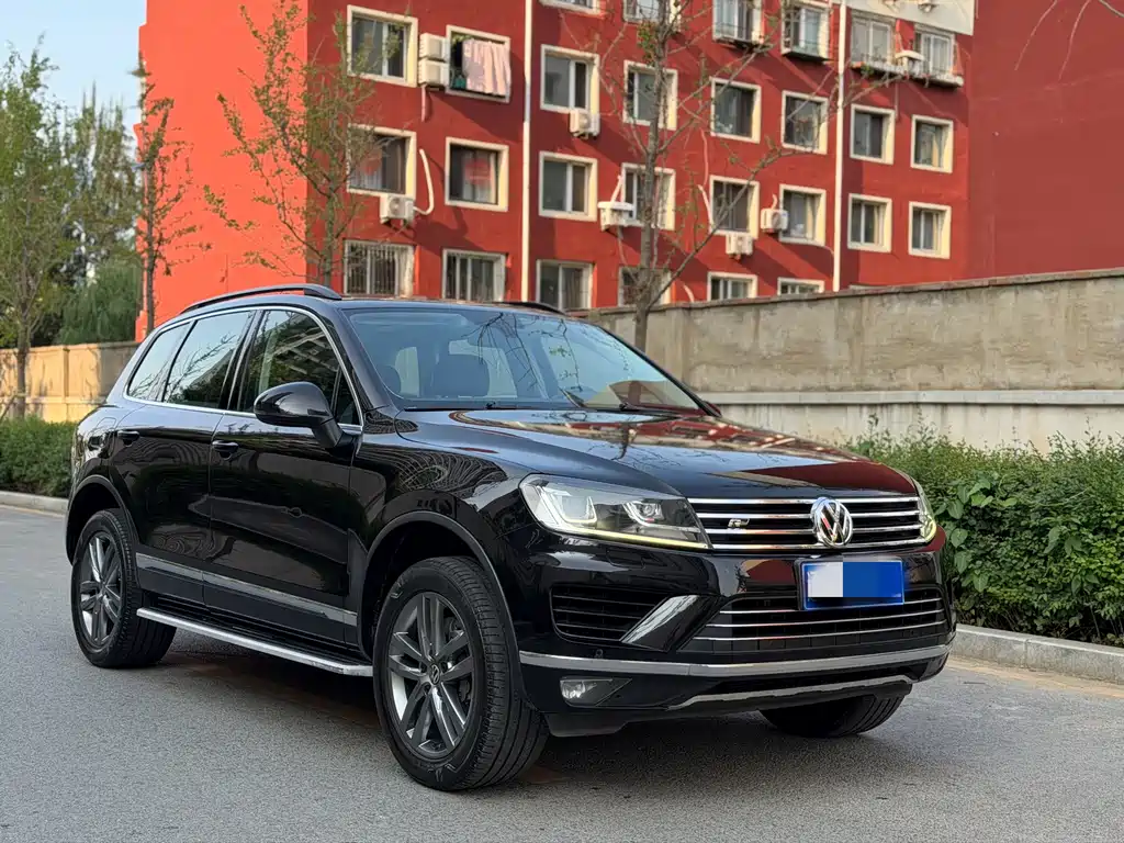 Volkswagen Touareg — фото 3