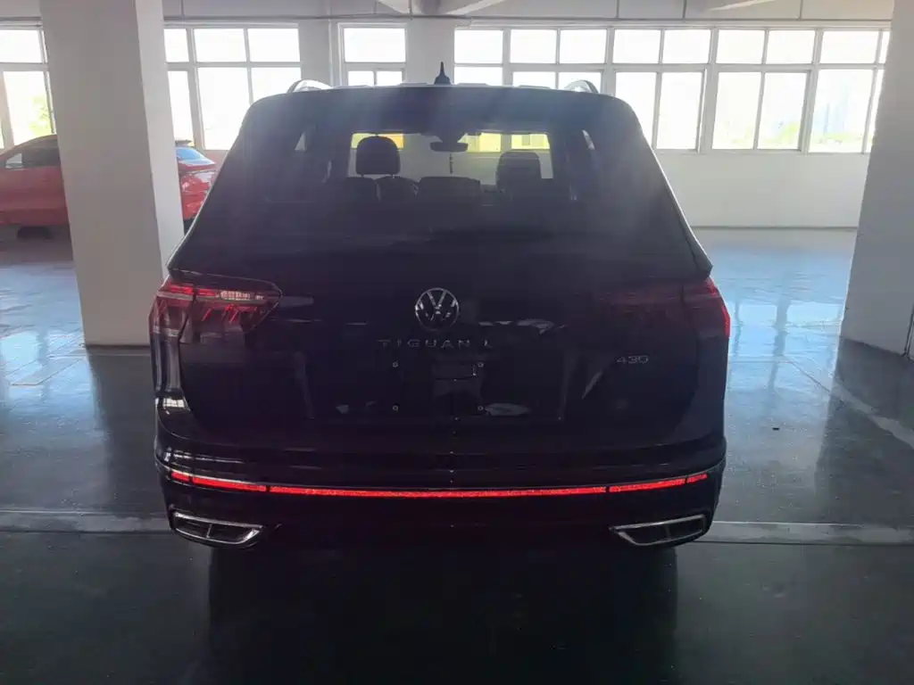 Volkswagen Tiguan L PHEV — фото 6