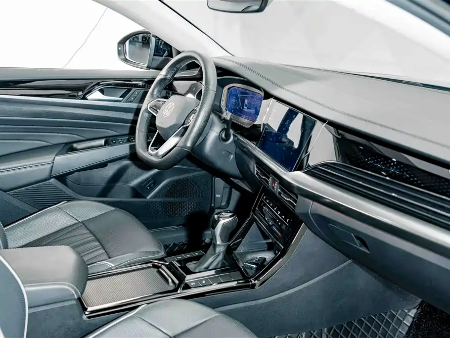 Volkswagen Passat — фото 18