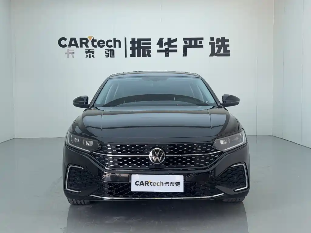Volkswagen Passat — фото 2
