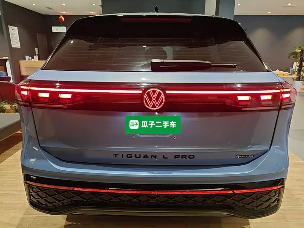 Volkswagen Tiguan L — фото 6