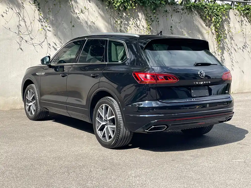 Volkswagen Touareg — фото 5