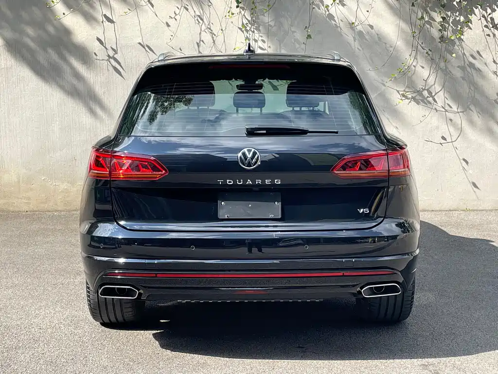 Volkswagen Touareg — фото 6