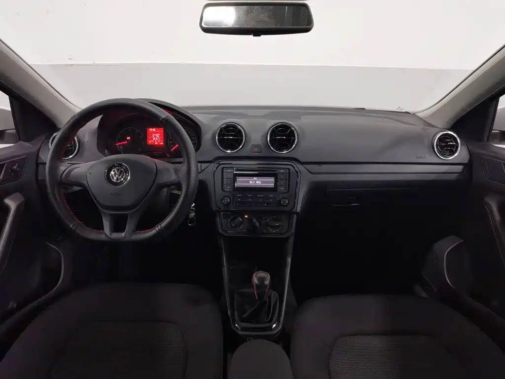 Volkswagen Jetta — фото 5