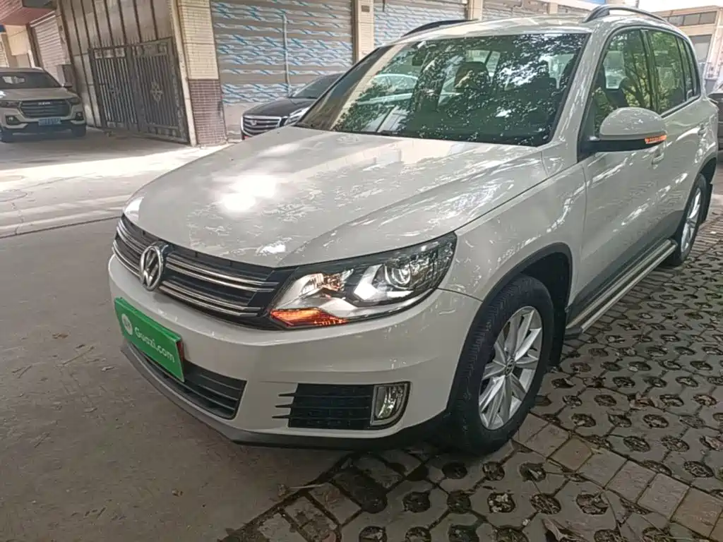 Volkswagen Tiguan — фото 2